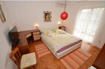 Chorwacja Privát Starigrad Paklenica, Zewnątrz